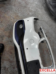 F32 front bumper - White - B1 condition