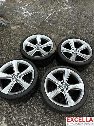 Pirelli P Zero 275/30/21 Bolt 5X120